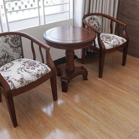 Apple Hotel Three - Near Pnh Airport Phnom Penh Dış mekan fotoğraf