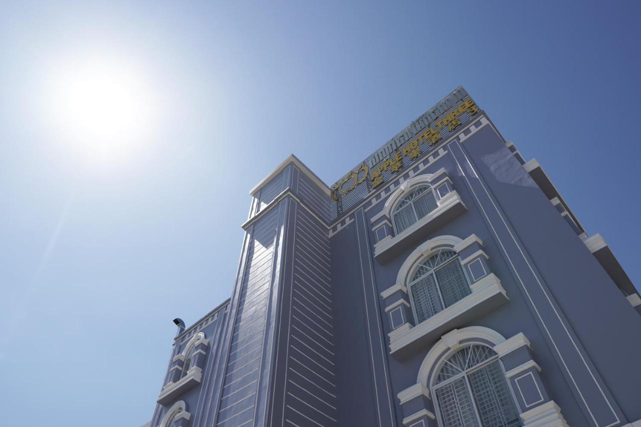 Apple Hotel Three - Near Pnh Airport Phnom Penh Dış mekan fotoğraf