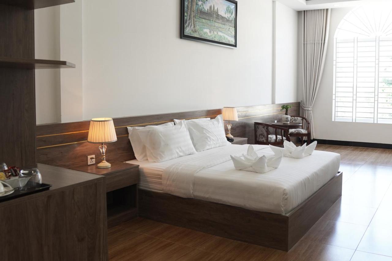 Apple Hotel Three - Near Pnh Airport Phnom Penh Dış mekan fotoğraf
