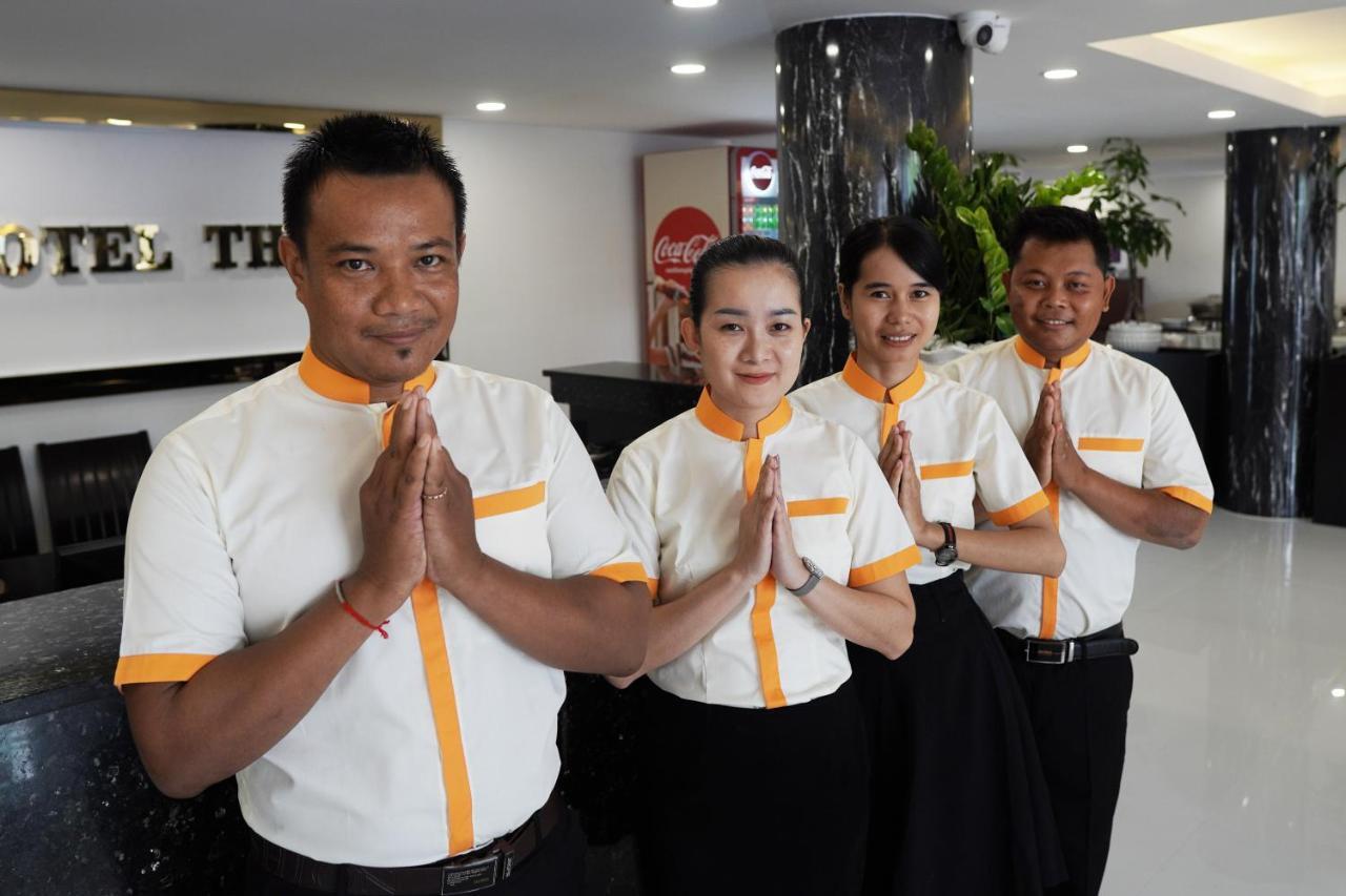 Apple Hotel Three - Near Pnh Airport Phnom Penh Dış mekan fotoğraf