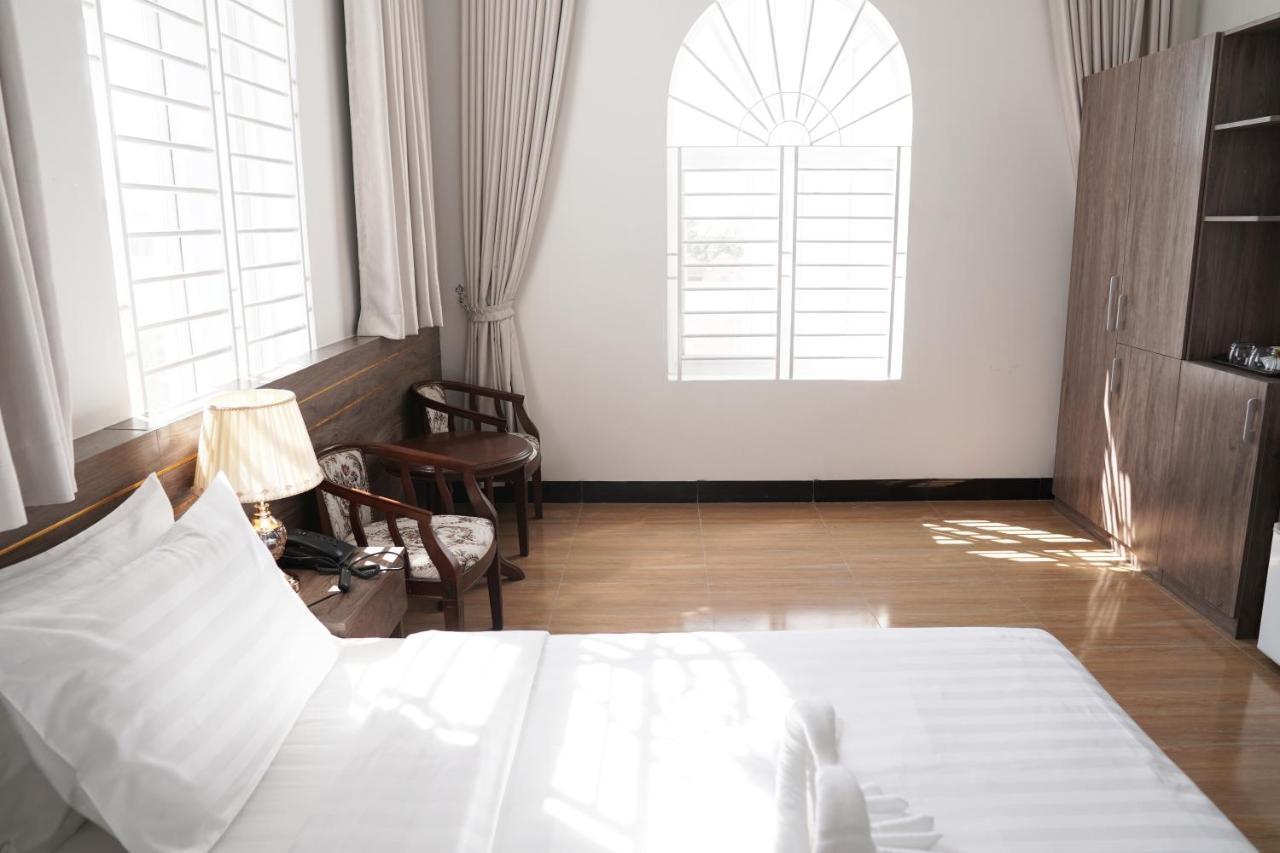 Apple Hotel Three - Near Pnh Airport Phnom Penh Dış mekan fotoğraf