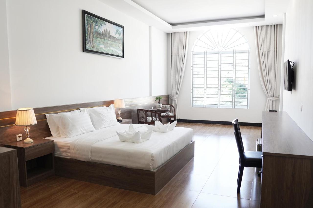 Apple Hotel Three - Near Pnh Airport Phnom Penh Dış mekan fotoğraf