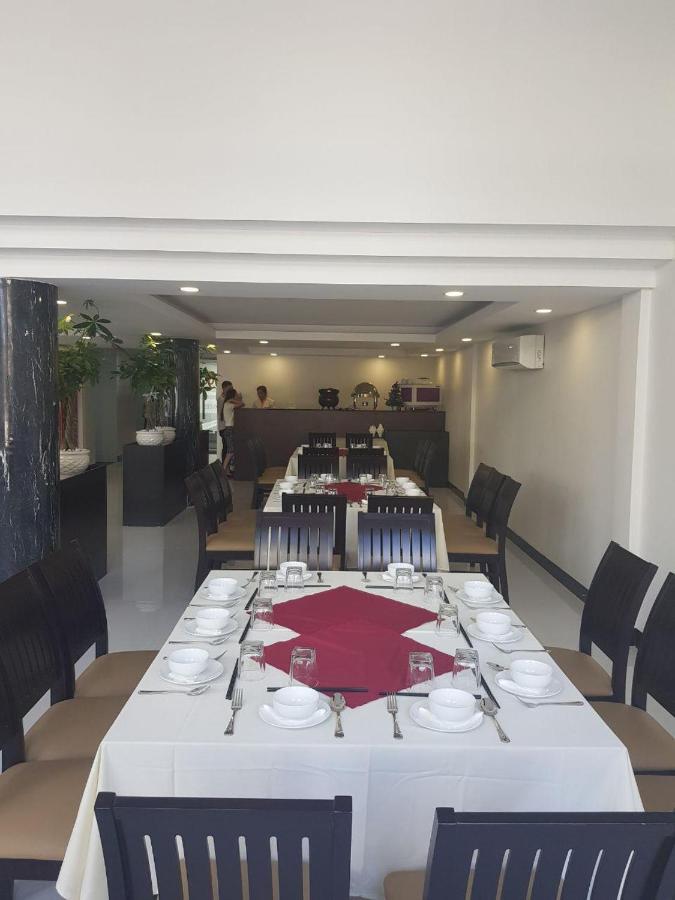 Apple Hotel Three - Near Pnh Airport Phnom Penh Dış mekan fotoğraf