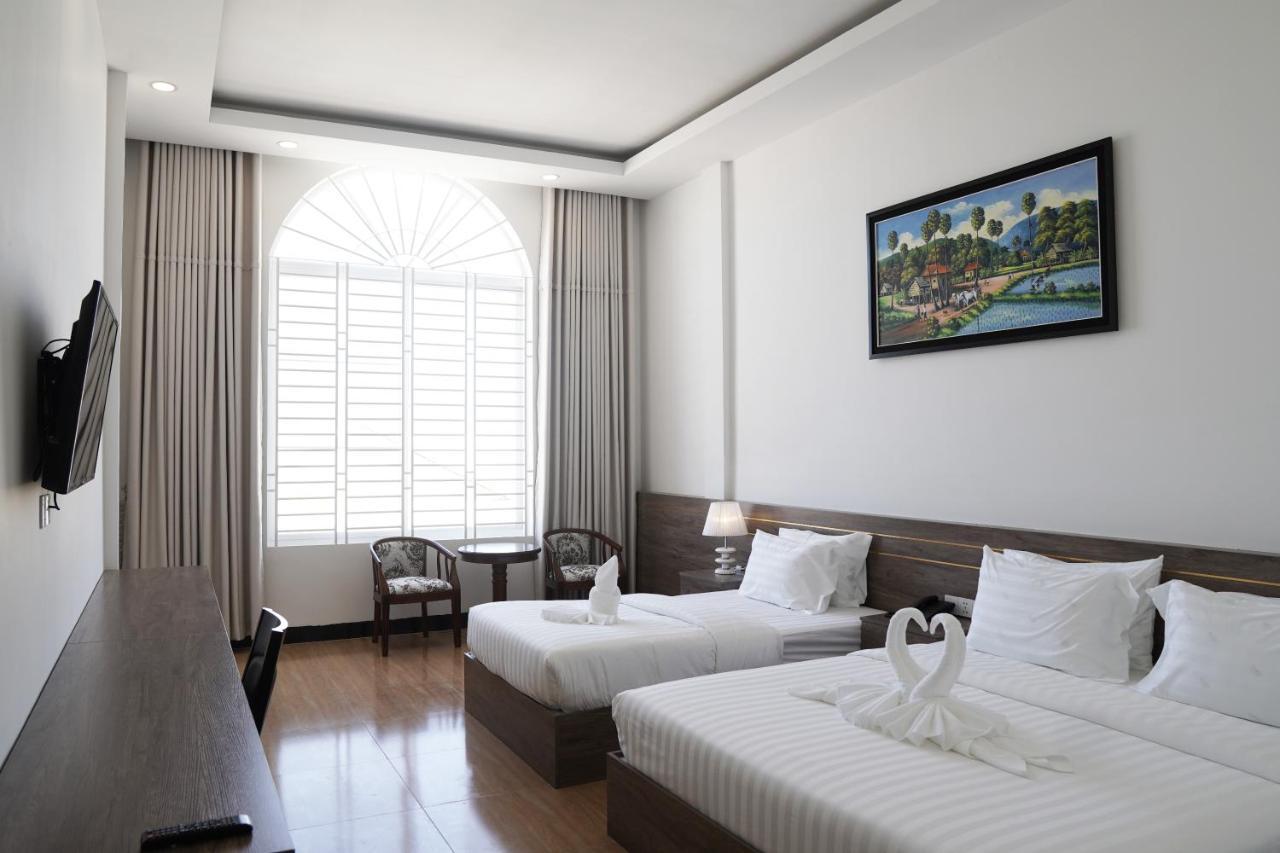 Apple Hotel Three - Near Pnh Airport Phnom Penh Dış mekan fotoğraf
