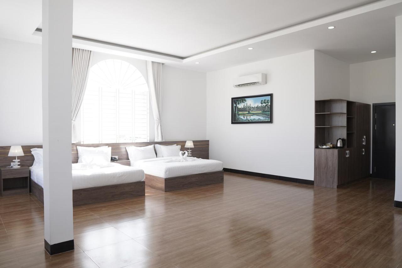 Apple Hotel Three - Near Pnh Airport Phnom Penh Dış mekan fotoğraf